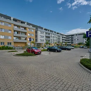 https://spacious-apartment-suitable-for-remote-work-with.hotelswroclaw.com